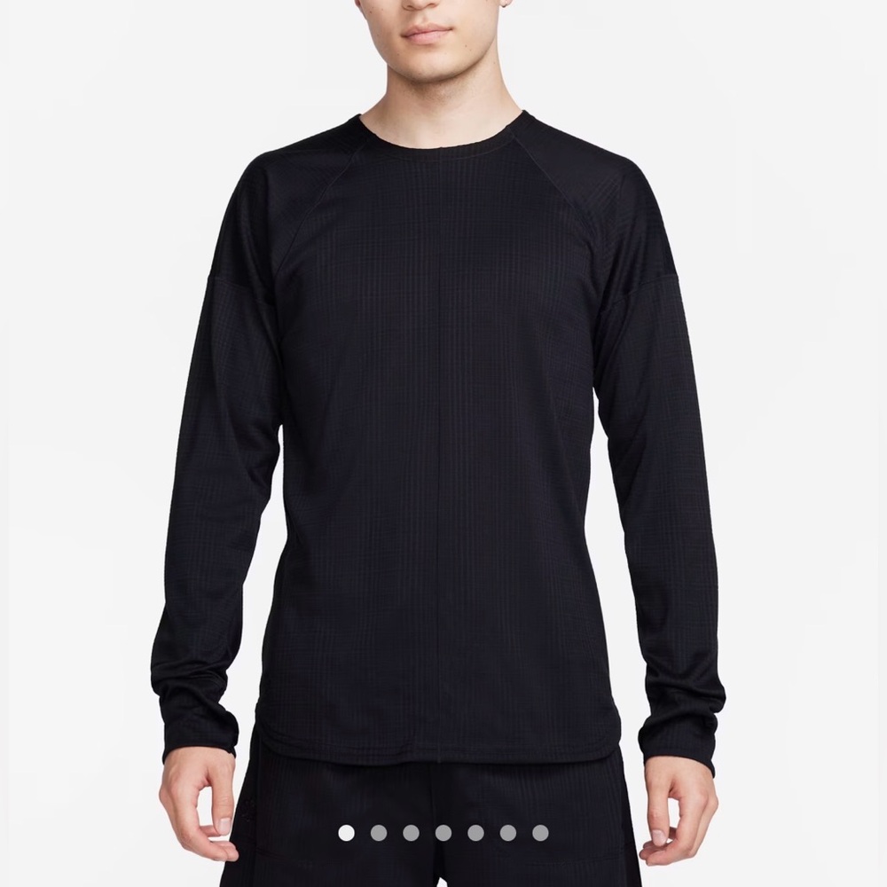 Top Nike Yoga NWT SIZE S Long sleeves